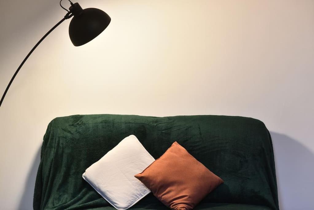 Ferienwohnung Caseospitali - Angolo Bernini Trilocale Luminoso Mailand Exterior foto