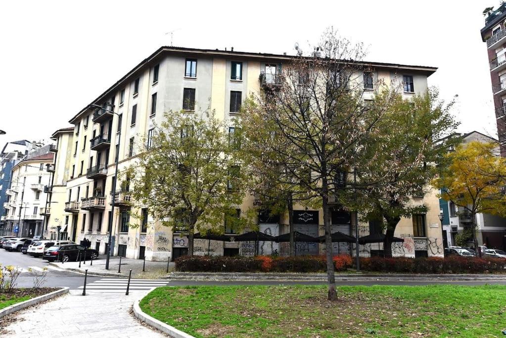 Ferienwohnung Caseospitali - Angolo Bernini Trilocale Luminoso Mailand Exterior foto